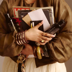 Dry Texturizing Spray | Signature | Oribe®