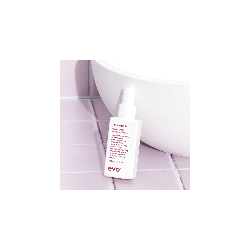 Evo ™ | love touch shine spray