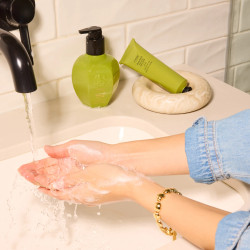 Desertland Revitalizing Hand Wash | Desertland | Oribe®