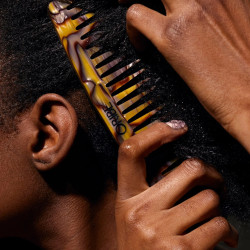 Cepillo Oribe Resin Wide Tooth Comb