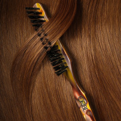 Cepillo Oribe Resin Teasing Brush