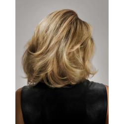 Thick Dry Finishing Spray | Magnificent Volume | Oribe®